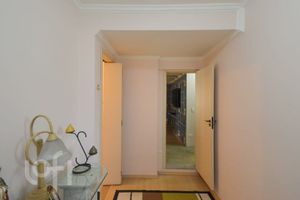 Image 38 - 353880