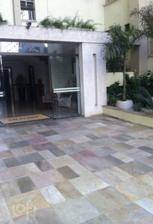 Image 5 - 353892