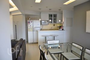 Image 5 - 354464