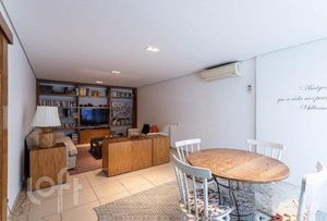 Image 17 - 354649