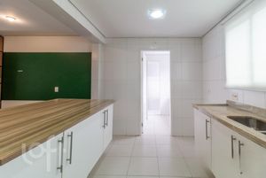 Image 33 - 354649
