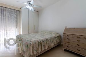 Image 19 - 355013
