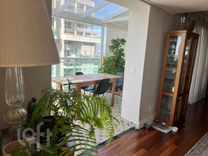 Image 1 - 355233