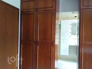 Image 10 - 355296