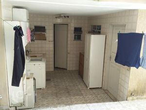 Image 31 - 355296