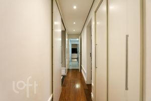 Image 28 - 355368
