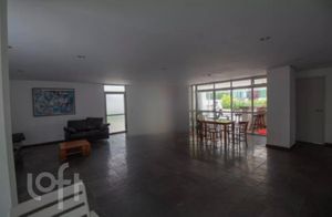 Image 22 - 355610