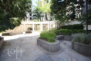 Image 38 - 355615