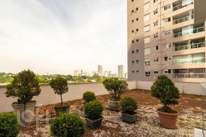 Image 16 - 355744