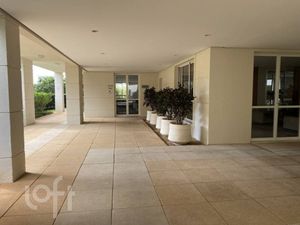 Image 46 - 355878