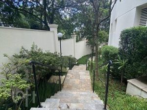 Image 30 - 355878