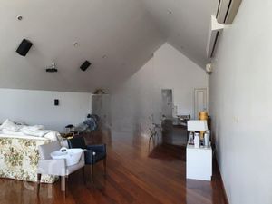 Image 1 - 356681
