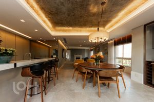 Image 14 - 357382