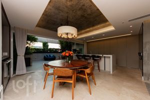 Image 15 - 357382