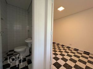 Image 29 - 357885