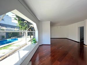 Image 1 - 357885