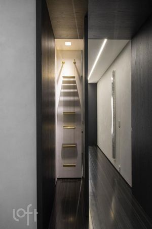 Image 5 - 358246