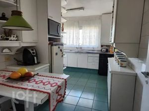 Image 4 - 359429