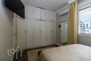 Image 11 - 359868