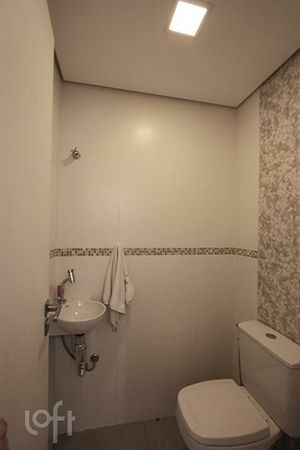 Image 11 - 360020
