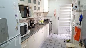 Image 4 - 360313