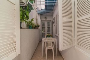 Image 12 - 361547