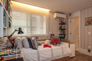 Image 21 - 361592