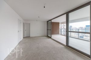 Image 4 - 361782