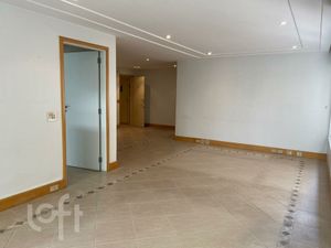 Image 11 - 362581