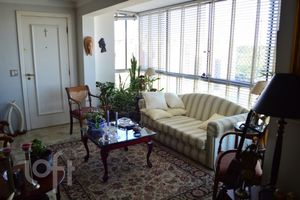 Image 16 - 364957