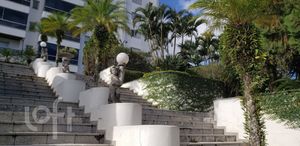 Image 20 - 364957