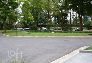 Image 11 - 365548
