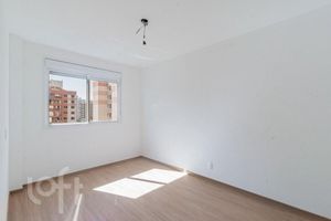 Image 18 - 365760