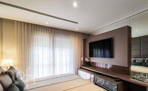 Image 10 - 366599