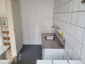 Image 3 - 366880