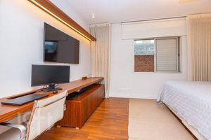 Image 18 - 366916