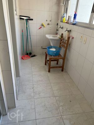 Image 20 - 366997