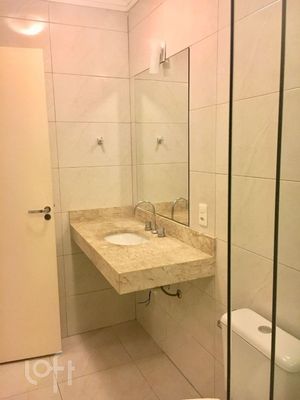 Image 17 - 367039