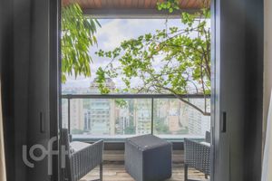 Image 17 - 367183