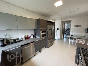 Image 19 - 367380