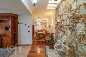 Image 1 - 367389