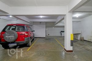 Image 38 - 367610