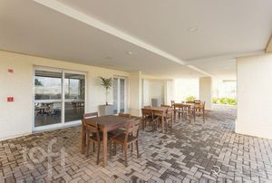 Image 31 - 368082