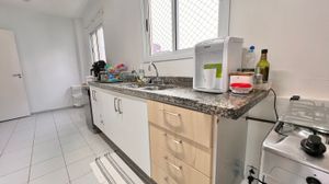 Image 18 - 368297
