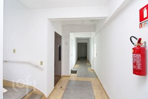 Image 18 - 369019