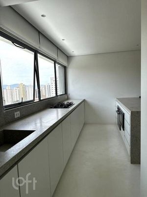 Image 25 - 369023
