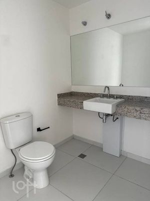 Image 19 - 369023