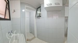 Image 4 - 369078