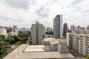 Image 7 - 369104