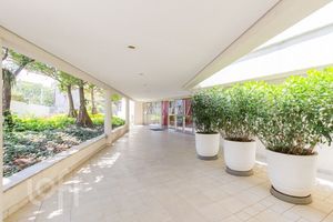 Image 36 - 369104